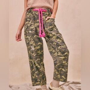 BiBi Braided Waist Belt Patch Pockets Camouflage Print Pants
